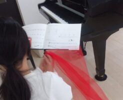 ２才さんから大人の生徒さんまで楽しい歌のレッスン　